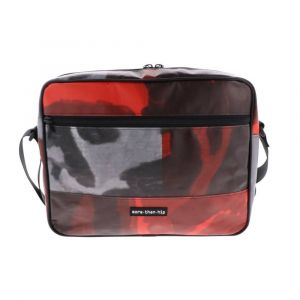 13.3 inch laptoptas van gerecyclede billboards - Jerzy - elk exemplaar is uniek