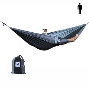 1-persoons (reis)hangmat in zwart met 2 kleuren grijs. Lichtgewicht, sterk én comfortabel