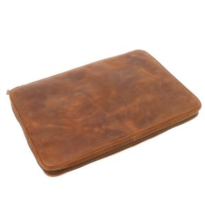 SAMPLE SALE Laptophoes van bruin ecoleer 15,6 inch 