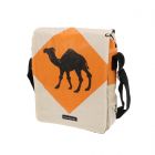 Schoudertasje van gerecyclede cementzakken - Kino kameel oranje